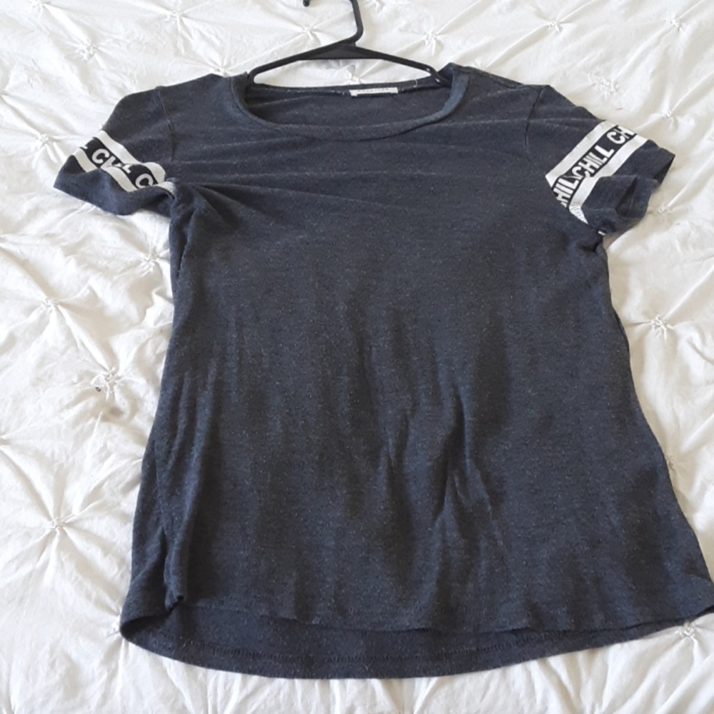 Dark grey tee
